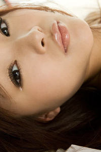 Lovely Asian Girl Suzuka Ishikawa Strips Nude 10
