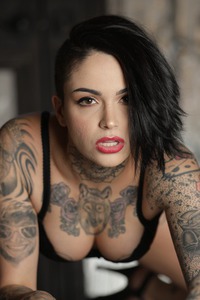 Tomboy's And Tattoos: Leigh Raven 03