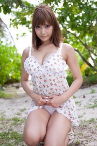 Asuka Kirara Undressing Her Clothes 03