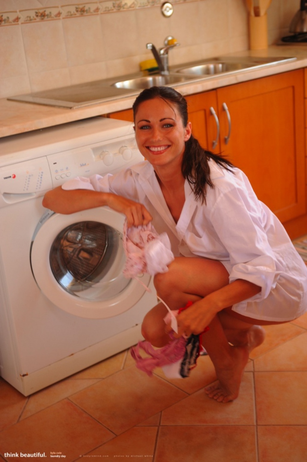 Kyla Laundry Room 00