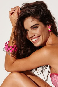 Scandals Pages Sexy Girl In Bikini 00