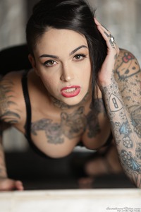 Tomboy's And Tattoos: Leigh Raven 04