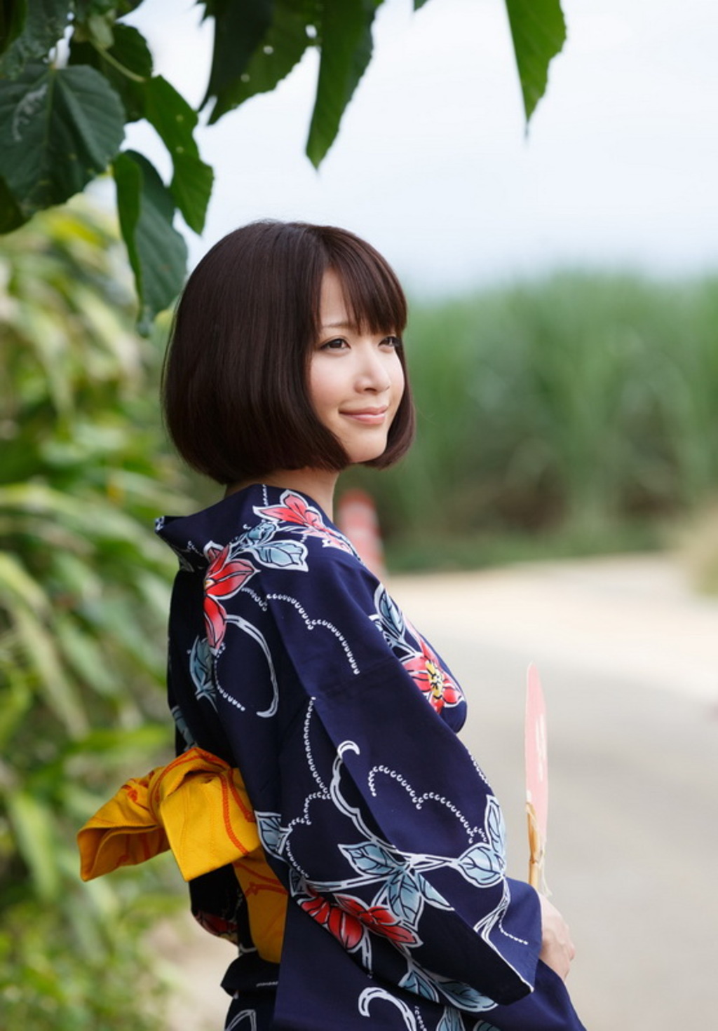 Mayu Kamiya Kimono 08