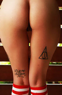 Wild Rollergirl Rocket Posing Naked