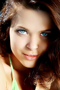Beauty Blue Eyes Sexy Skinny Body